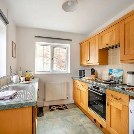 Дом отдыха 3 Bed In Oc-wa060 *
